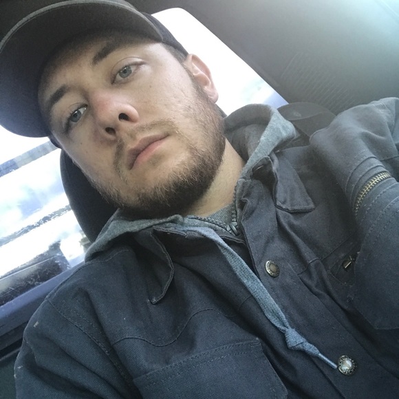 Meet your Posher, Kyle - Picture 1 of 1